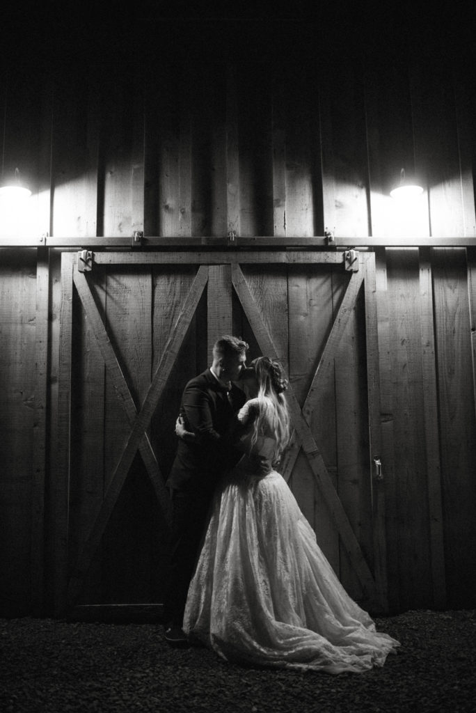 bride and groom portraits 